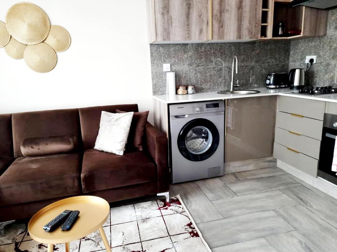 Instahomes By Tru - Garden Suites Блантайър Екстериор снимка